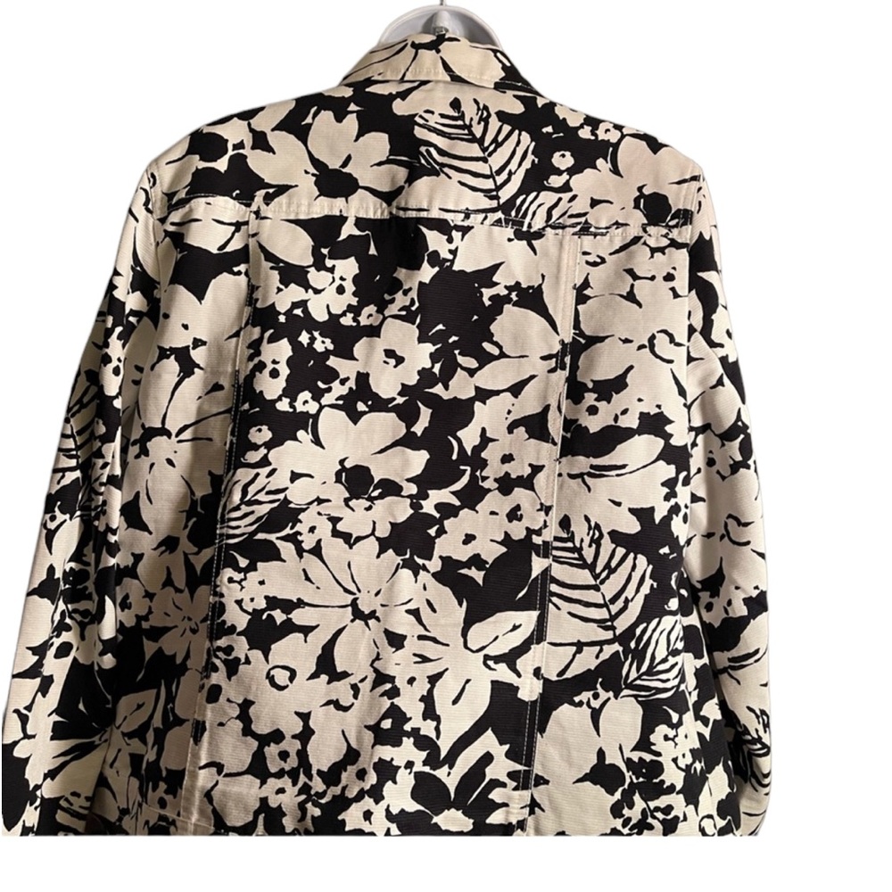 Jones New York Large Jacket. CL/GR08 - Picture 3 of 4